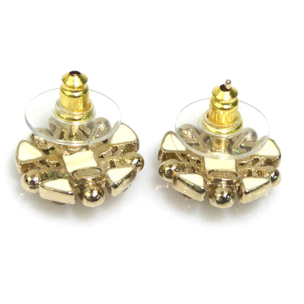 CHANEL Gold Pearl Earrings - Picture 5 of 10